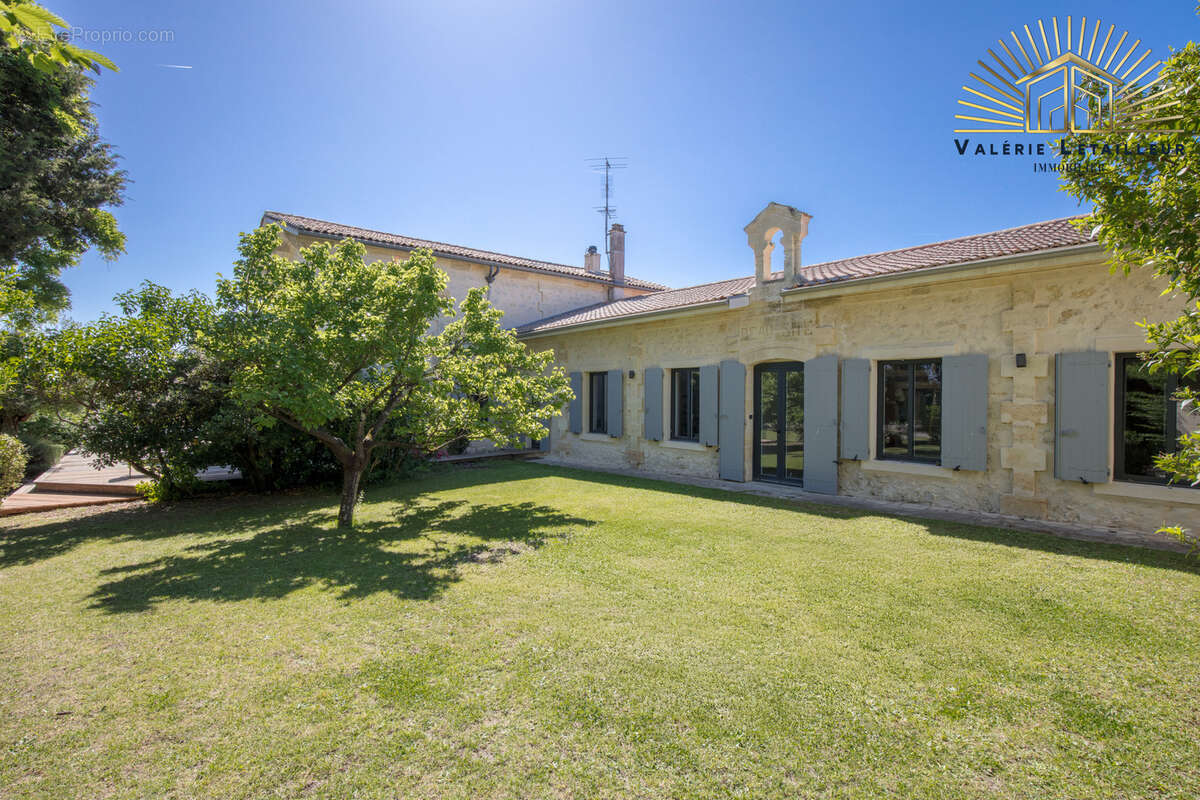 Maison à CARBON-BLANC