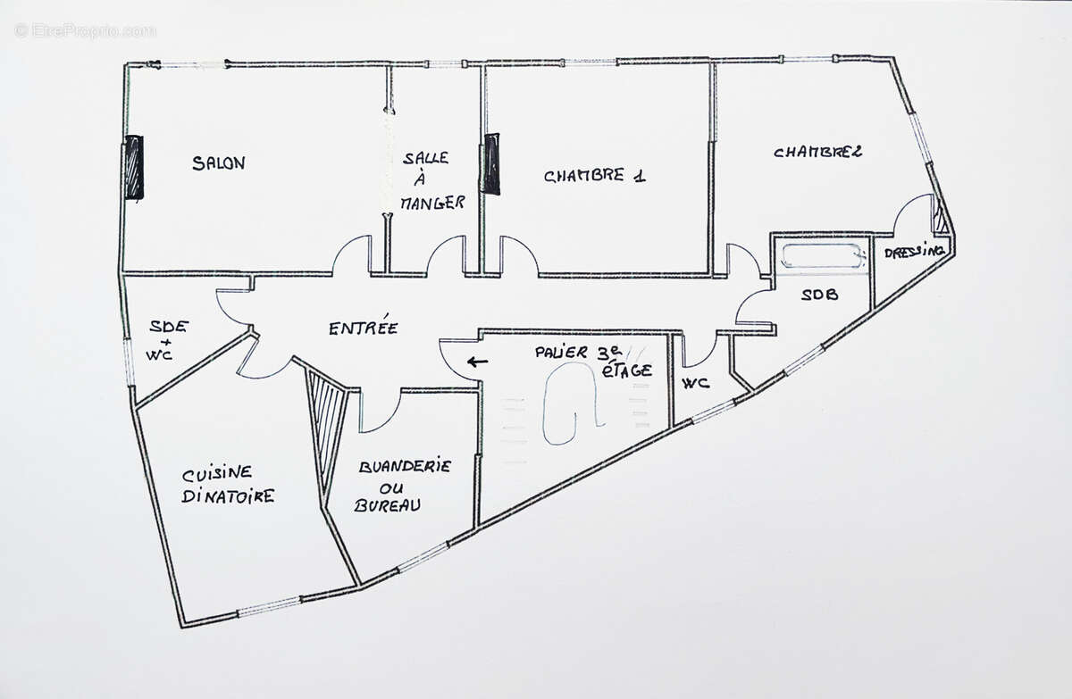Appartement à PARIS-18E