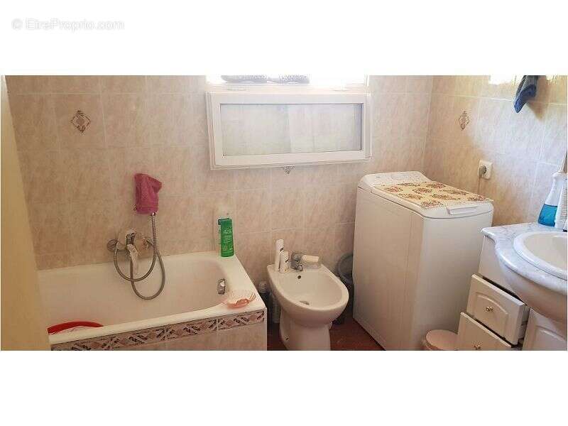 Maison 91 m² à Villecroze  - photo 7