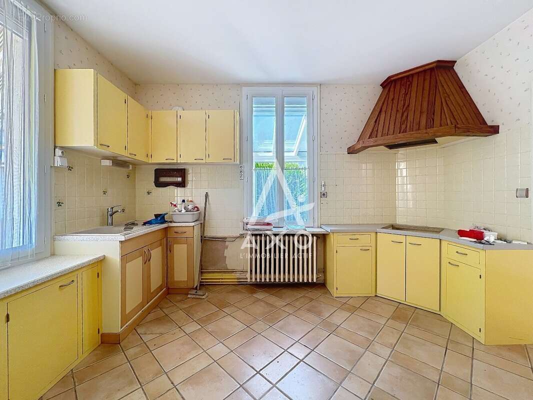 Maison à CHENOVE