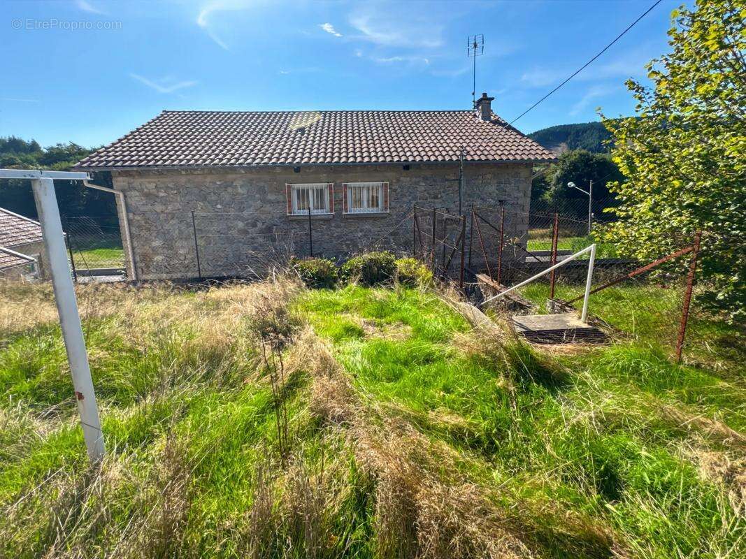 Maison à CHABRELOCHE