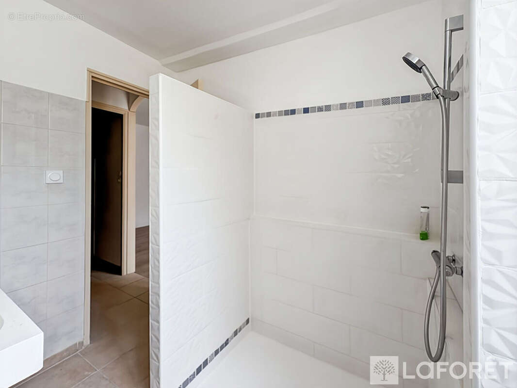 Maison à MORTAGNE-SUR-GIRONDE