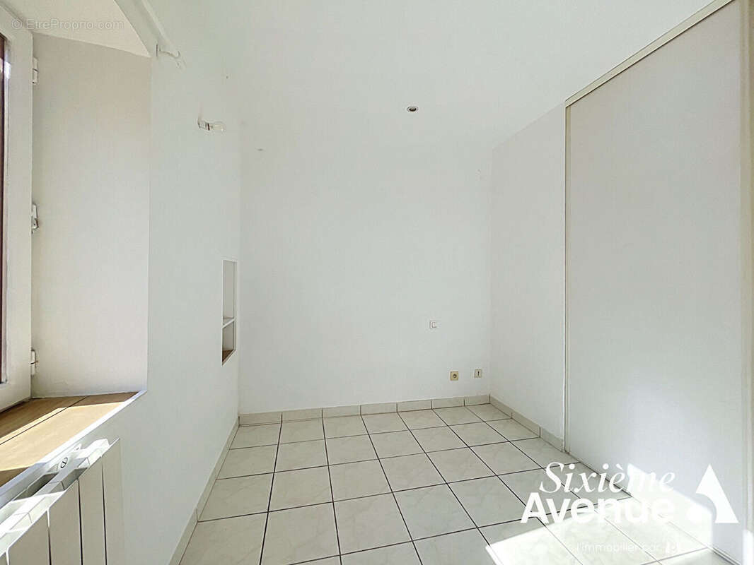 Appartement Saint Symphorien d'Ozon 2 pièces 40 m² - photo 3