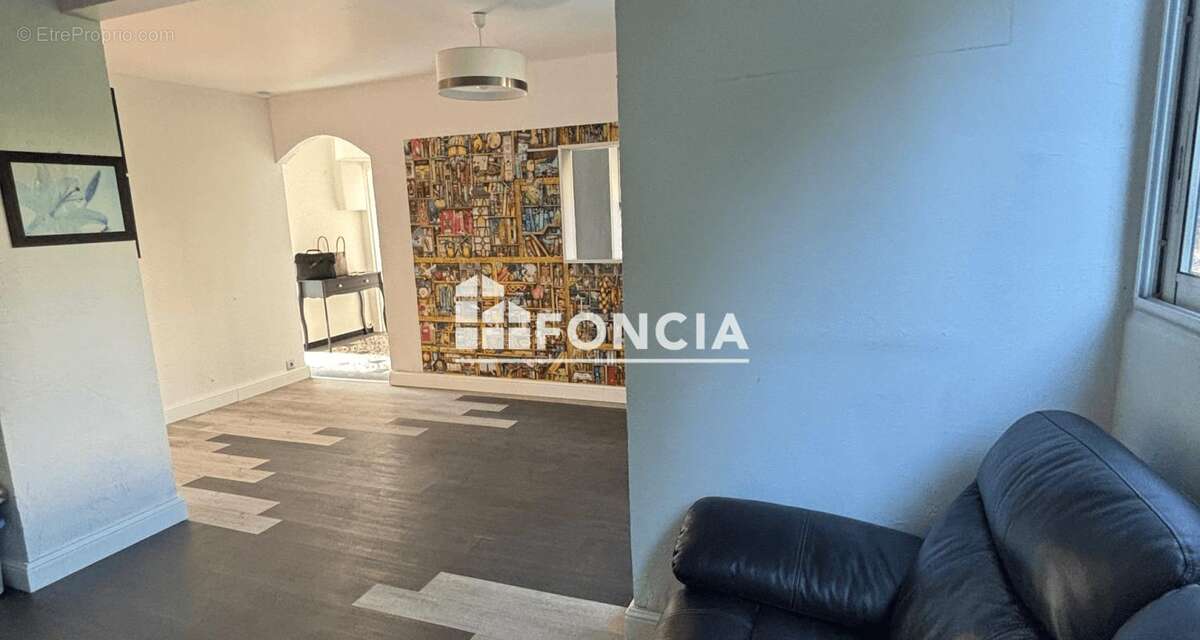 Appartement à SAVIGNY-SUR-ORGE