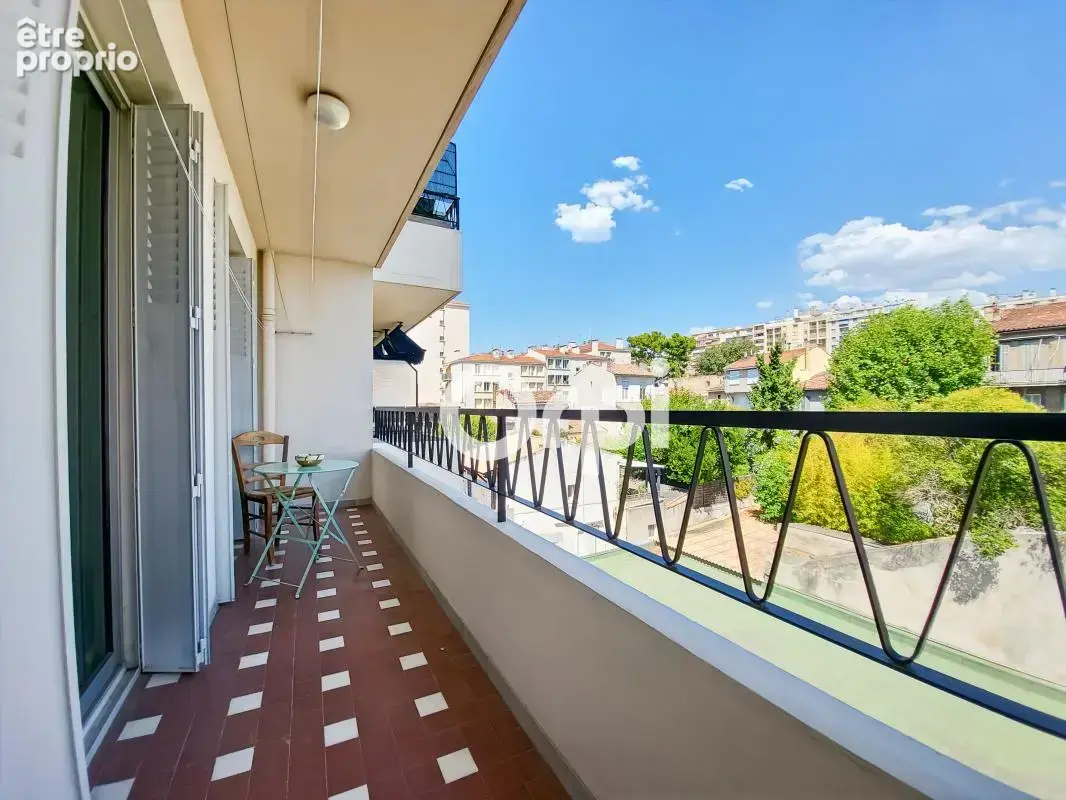 Lumineux T4 traversant de 88 m² avec 3 balcons – La Blancarde - photo 4