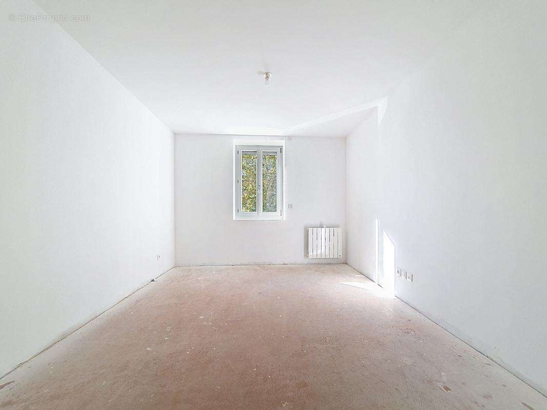 Appartement - 1 chambre - Duplex - Jardin - Stationnement - photo 12
