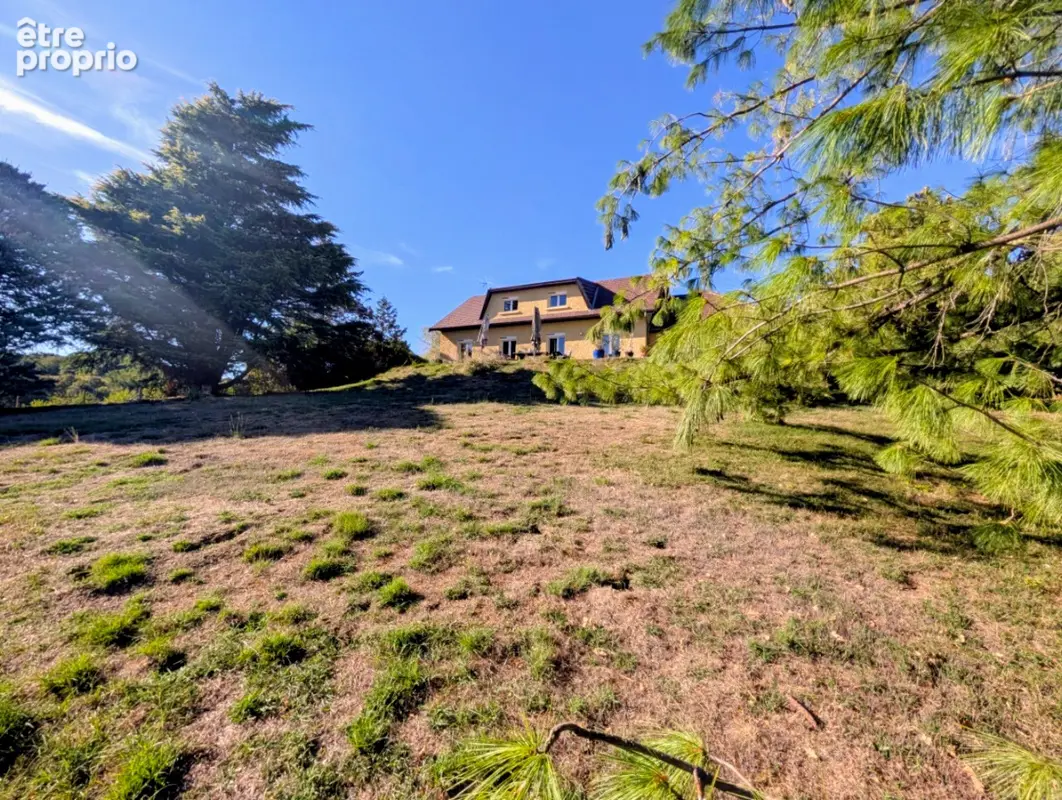 Photo Maison à Septeme au prix de 385 000€