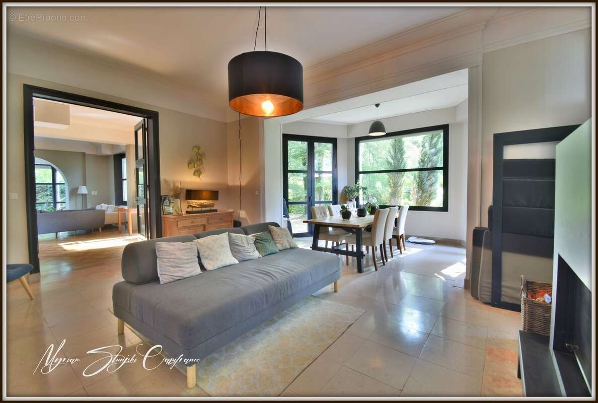 Maison de caractère à vendre 12 pièces  (40) de 355 m² au coeur du centre-ville - photo 7