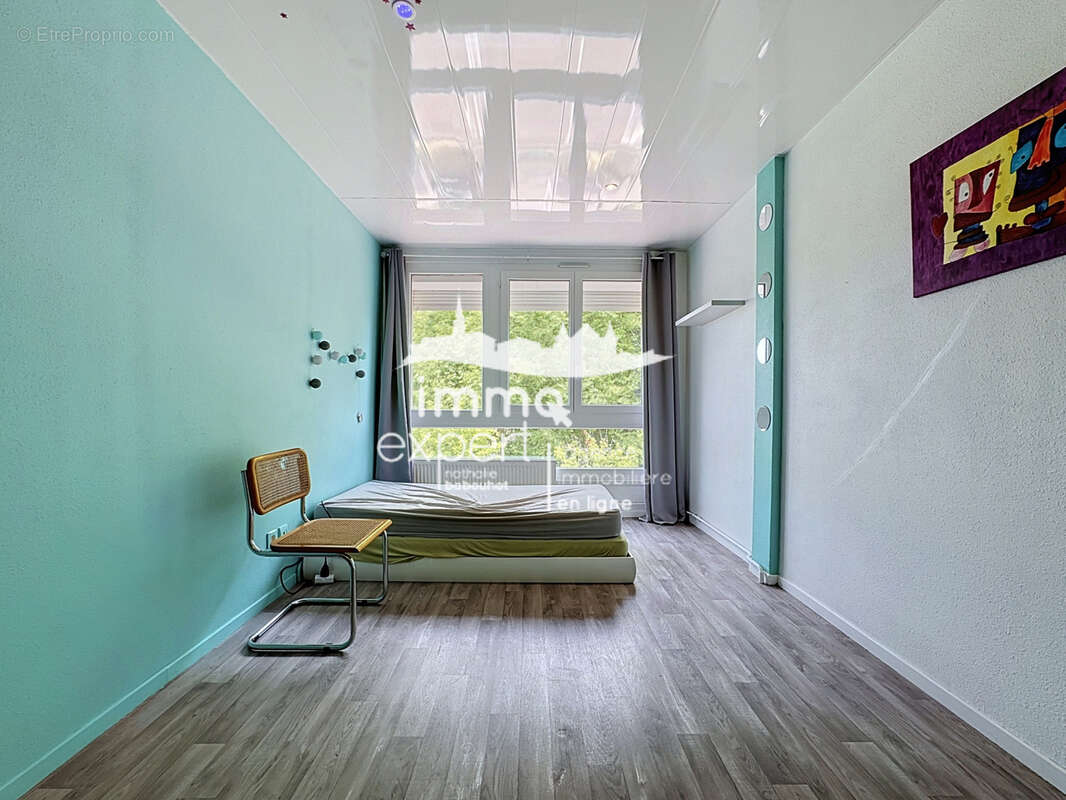 Appartement à MIRECOURT