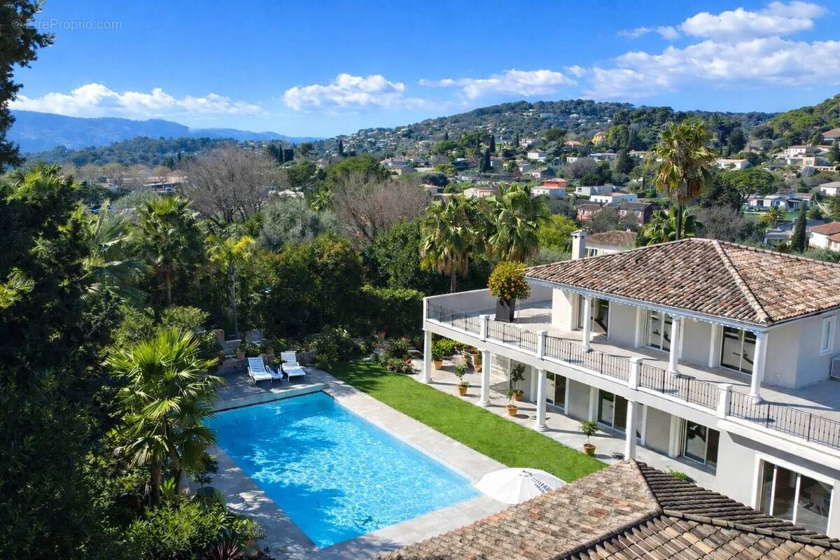 Maison à MOUGINS