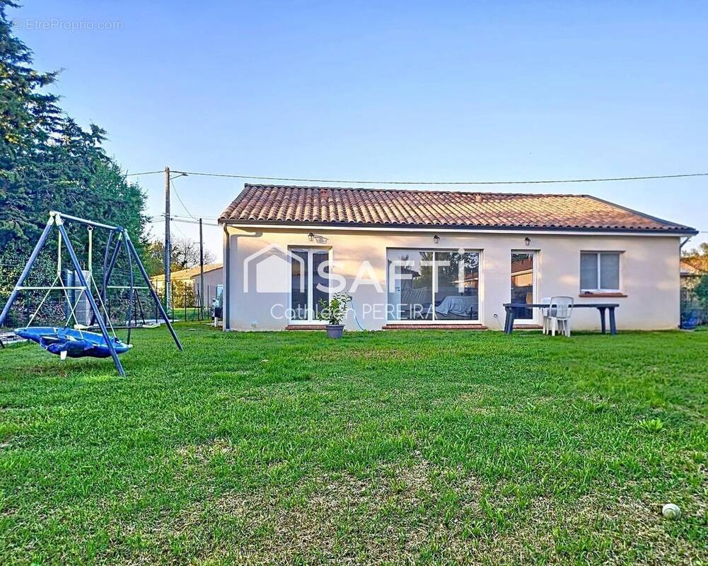 Photo 1 - Maison à SAINT-SULPICE