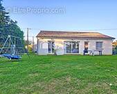 Photo 1 - Maison à SAINT-SULPICE