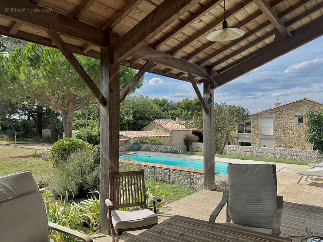 Maison à PUJOLS