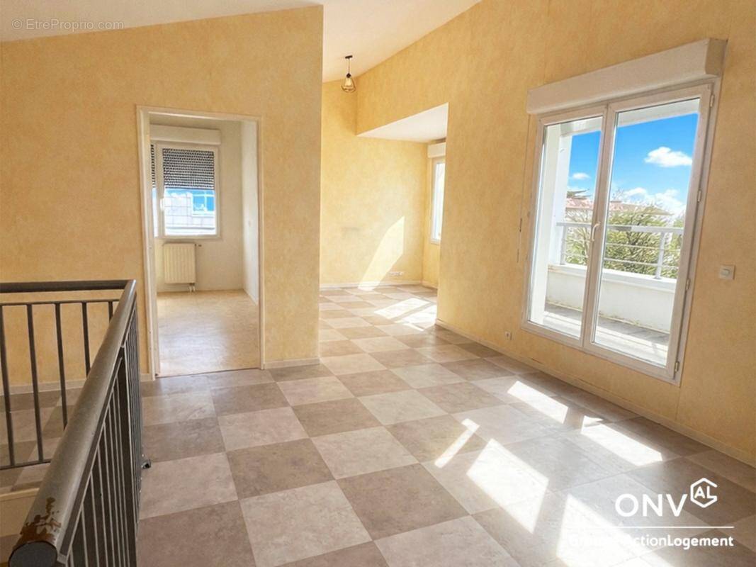 Appartement à MONTREUIL