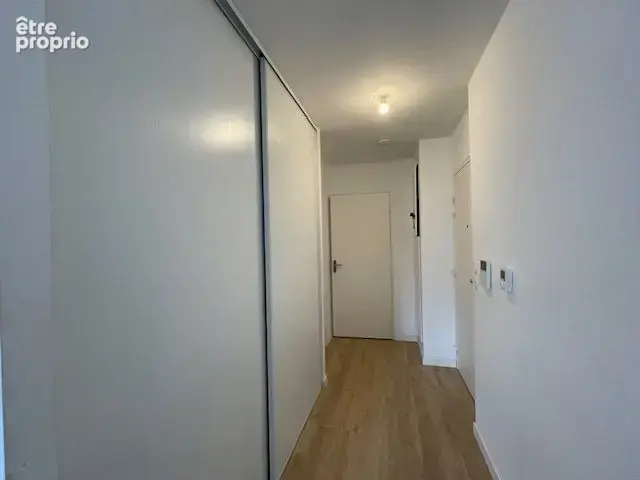 Appartement 64 m² à Saint-Jacques-De-La-Lande  - photo 5