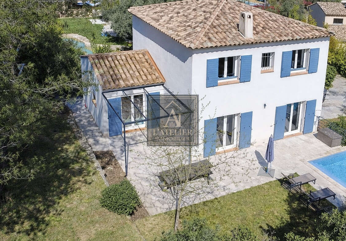 Maison récente avec 5 chambres, piscine et garage - photo 3