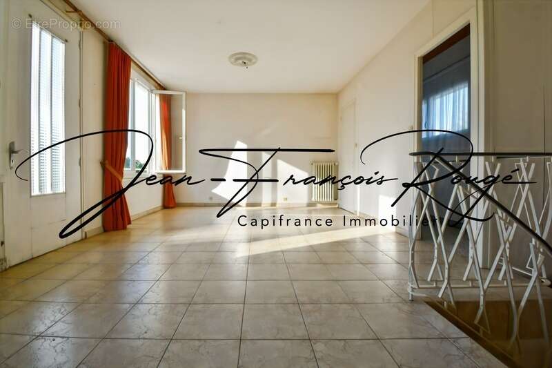 Maison à AGON-COUTAINVILLE