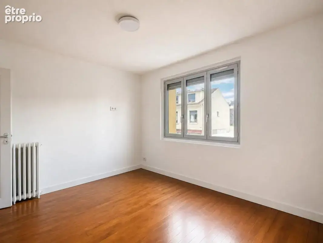 Appartement T4 de 83 m² à Noisy-le-Sec - photo 6
