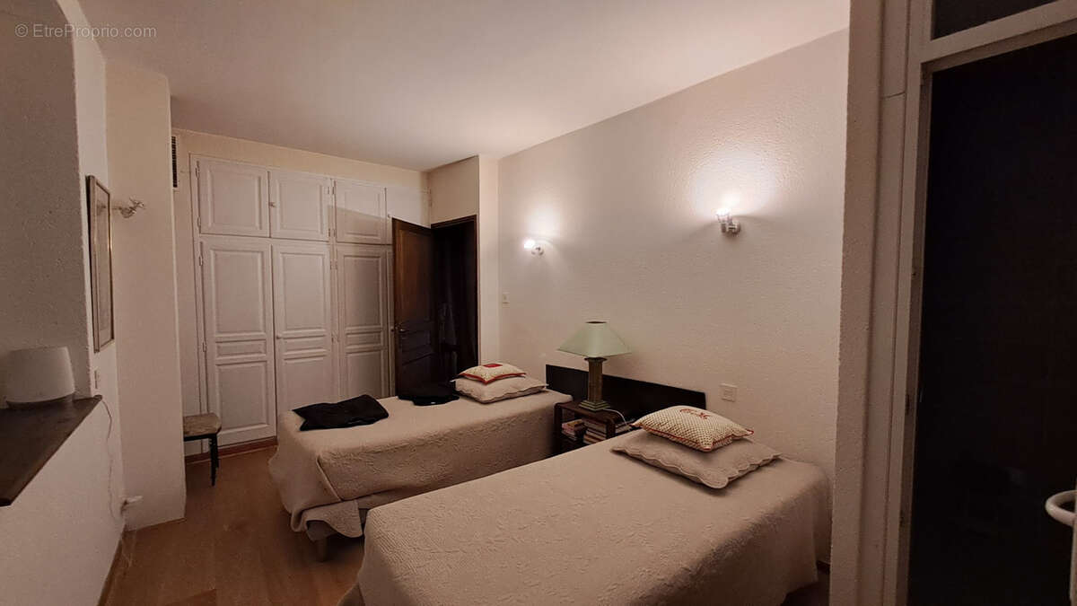 Maison à SAINTE-CECILE-LES-VIGNES