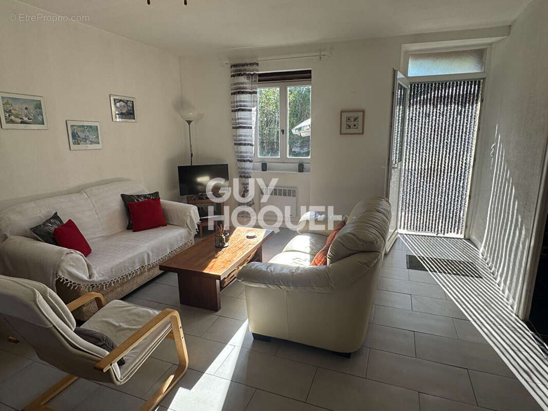 Maison à LABEGUDE