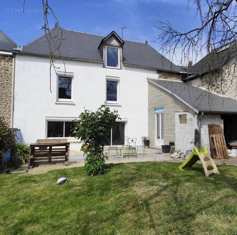 Photo 1 - Maison à MAYENNE