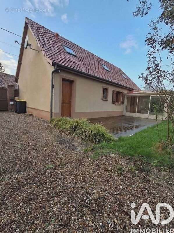 Maison 92 m² à L'etoile  - photo 4