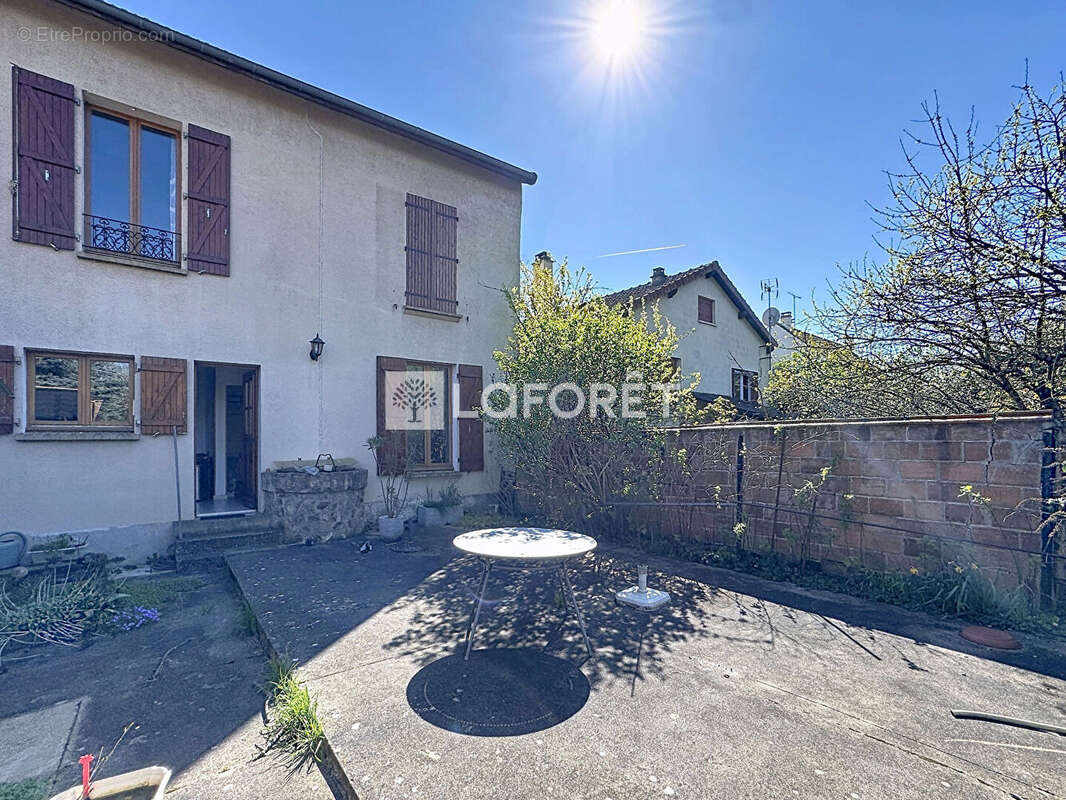 Maison à BONNEUIL-SUR-MARNE