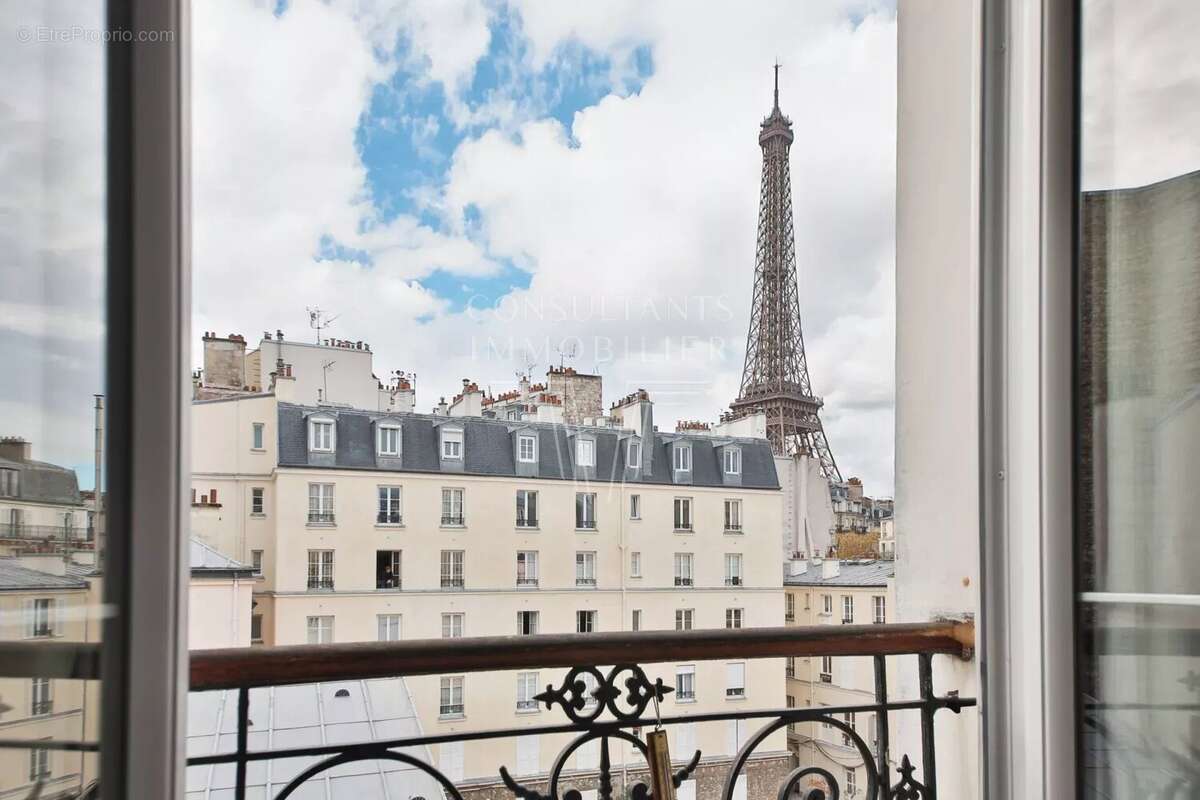 Appartement à PARIS-7E