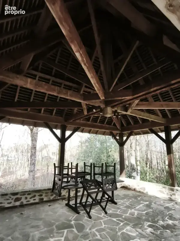 Maison de caractère sur parc de 9700m2 - photo 6