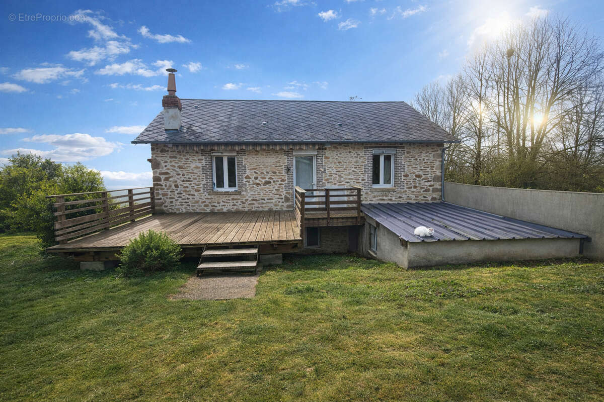 Appartement à DOMPS