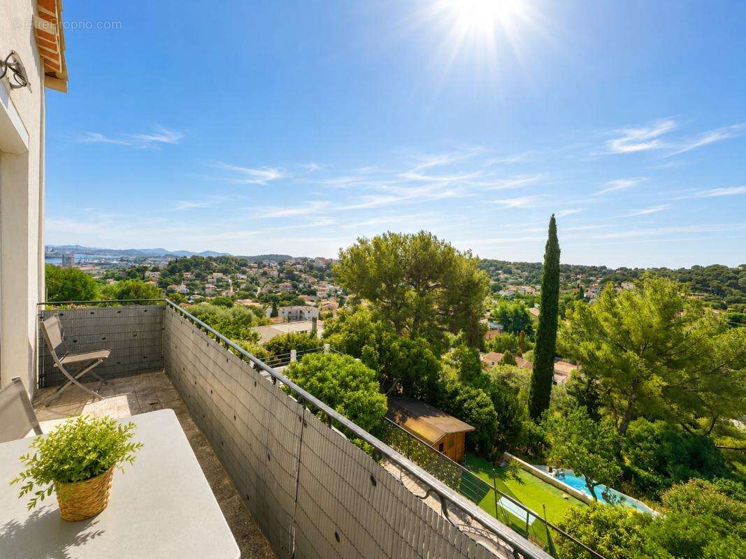 Maison 94 m² à La Seyne-Sur-Mer  - photo 10