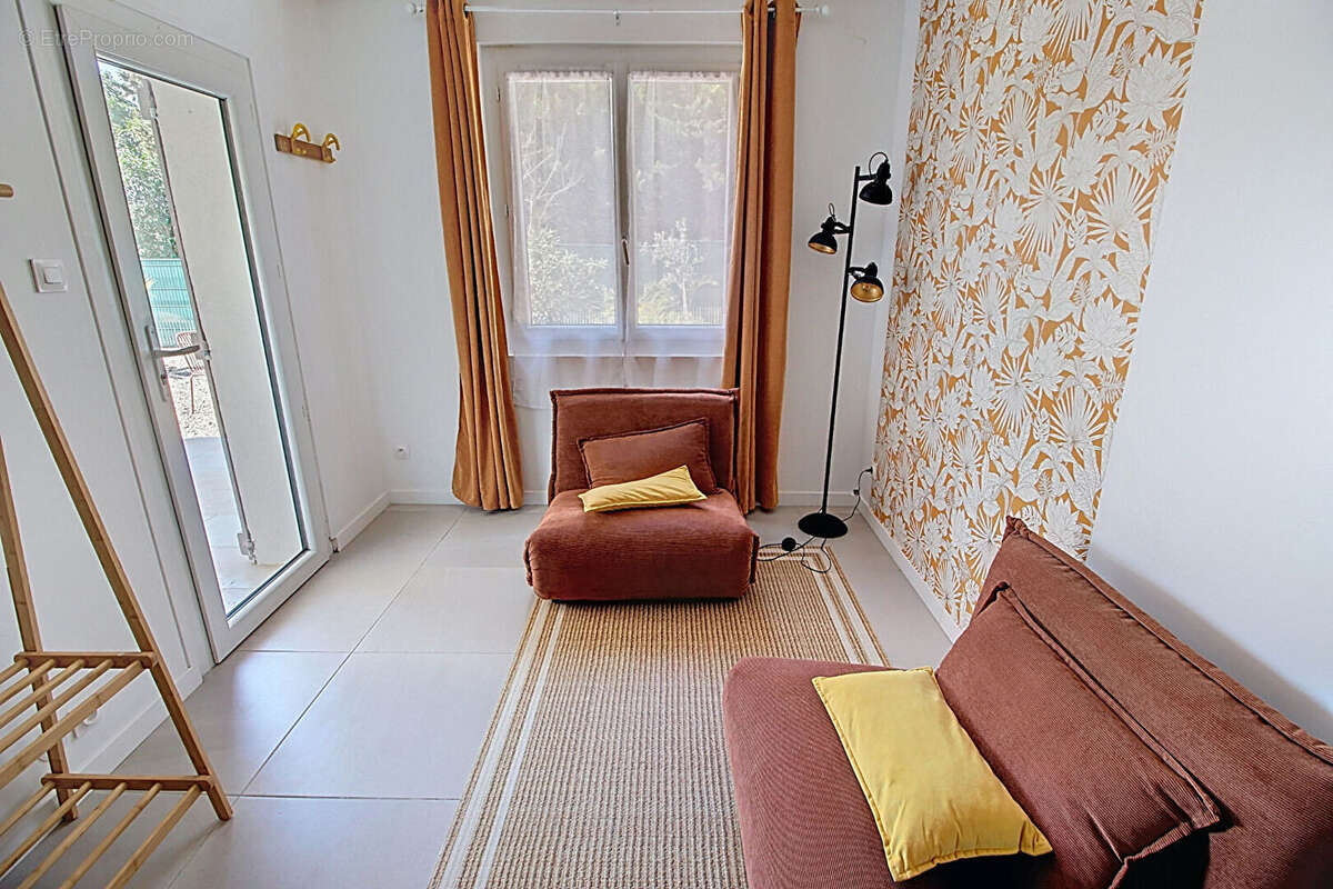 Maison à LORGUES
