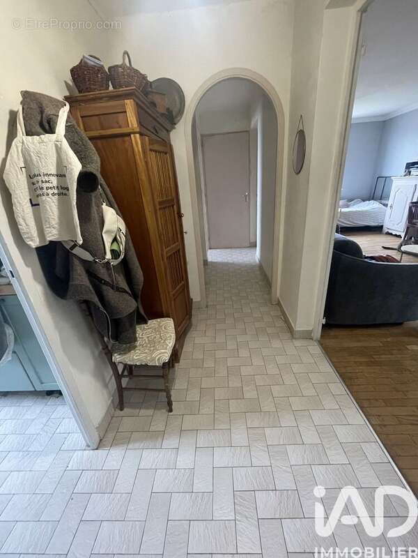 Photo 3 - Appartement à VILLEURBANNE