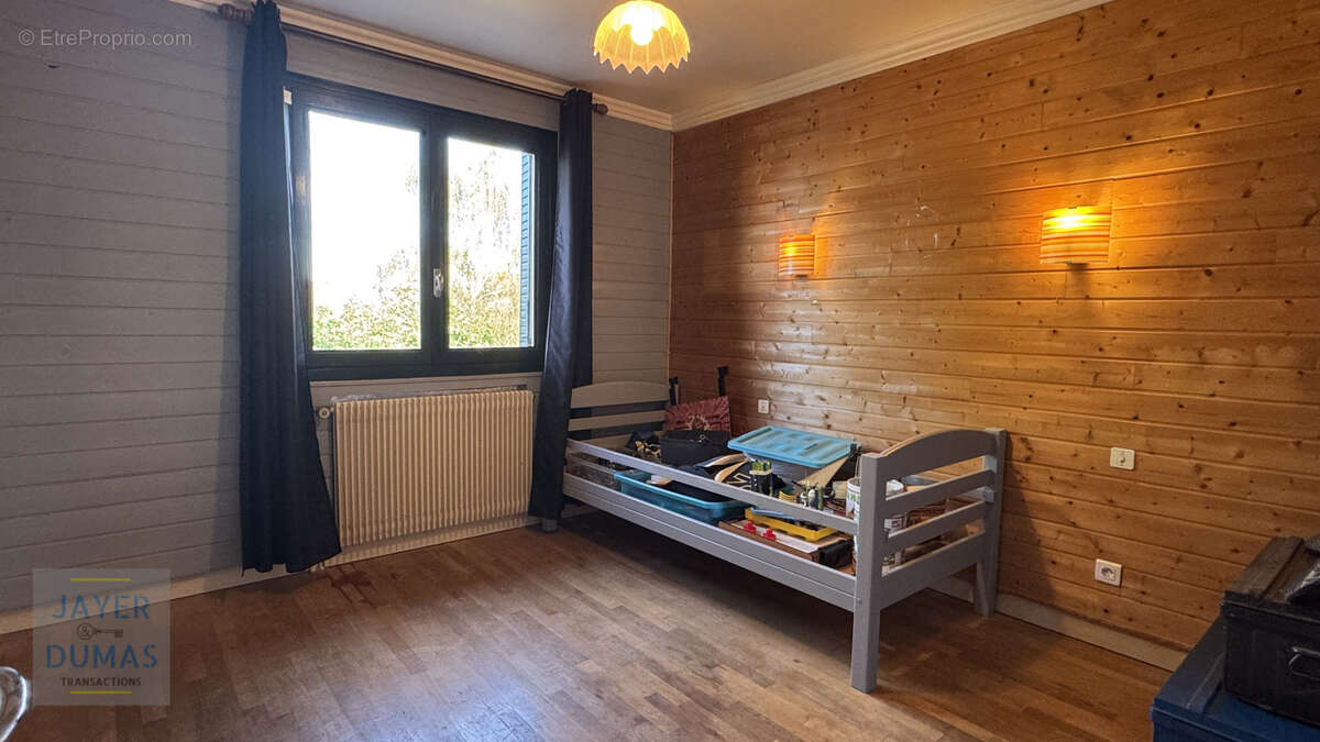  exclusivité - saint marcel - au calme - maison familiale 5 chambres - photo 8