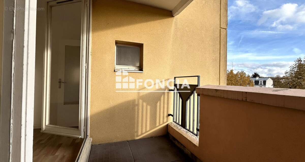 Appartement à CORBEIL-ESSONNES