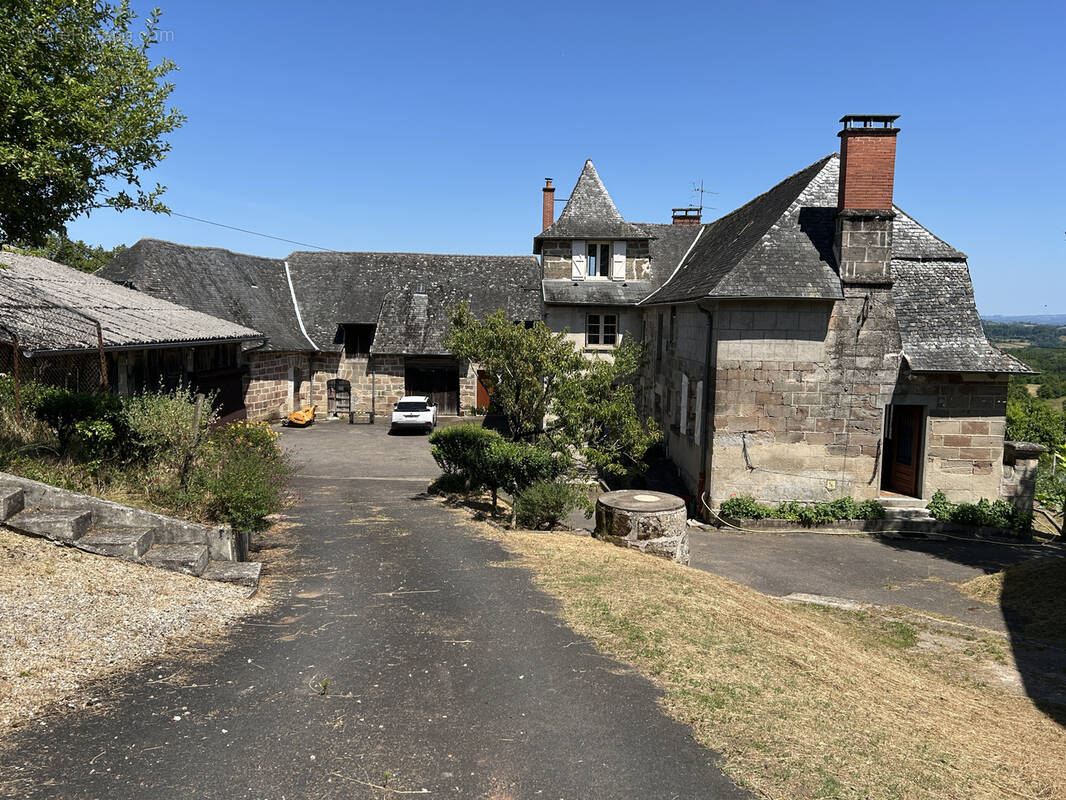 Maison à BRIGNAC-LA-PLAINE