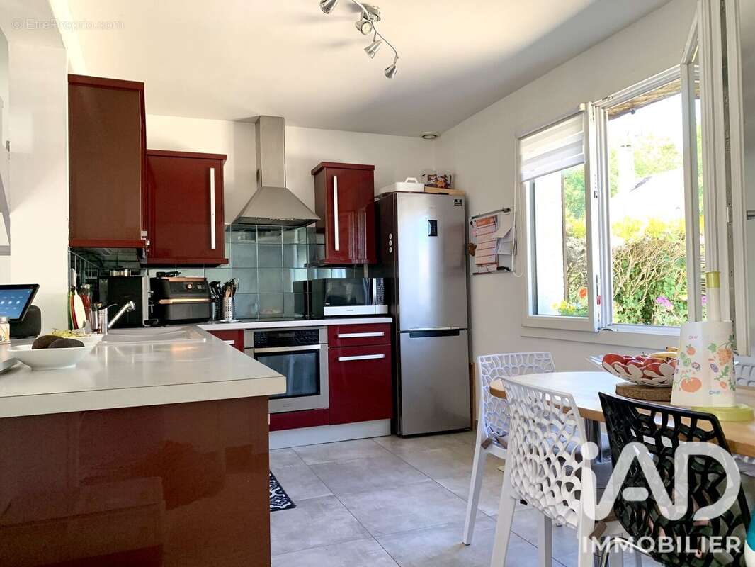 Maison 160 m² à Saint-Pryve-Saint-Mesmin  - photo 7