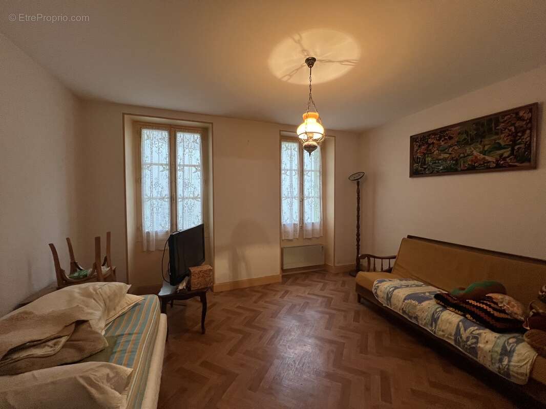 Maison 115 m² à Chateaumeillant  - photo 22