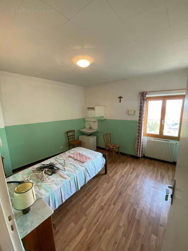 Appartement à SERRIERES