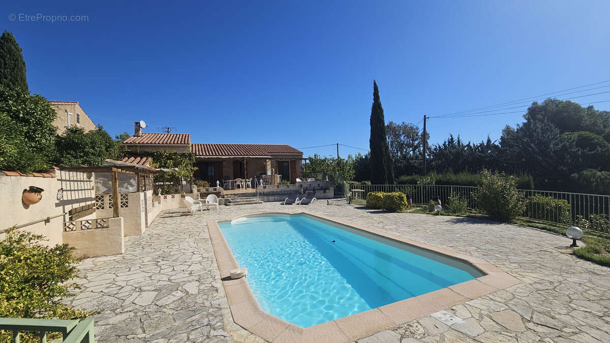 Maison à LA CADIERE-D'AZUR