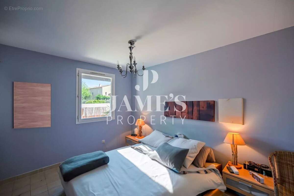 Maison à SAINT-ETIENNE-DU-GRES