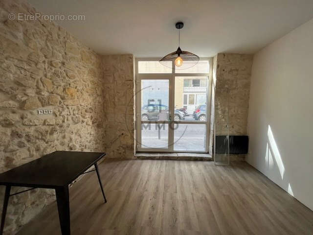 Appartement à MARSEILLE-5E
