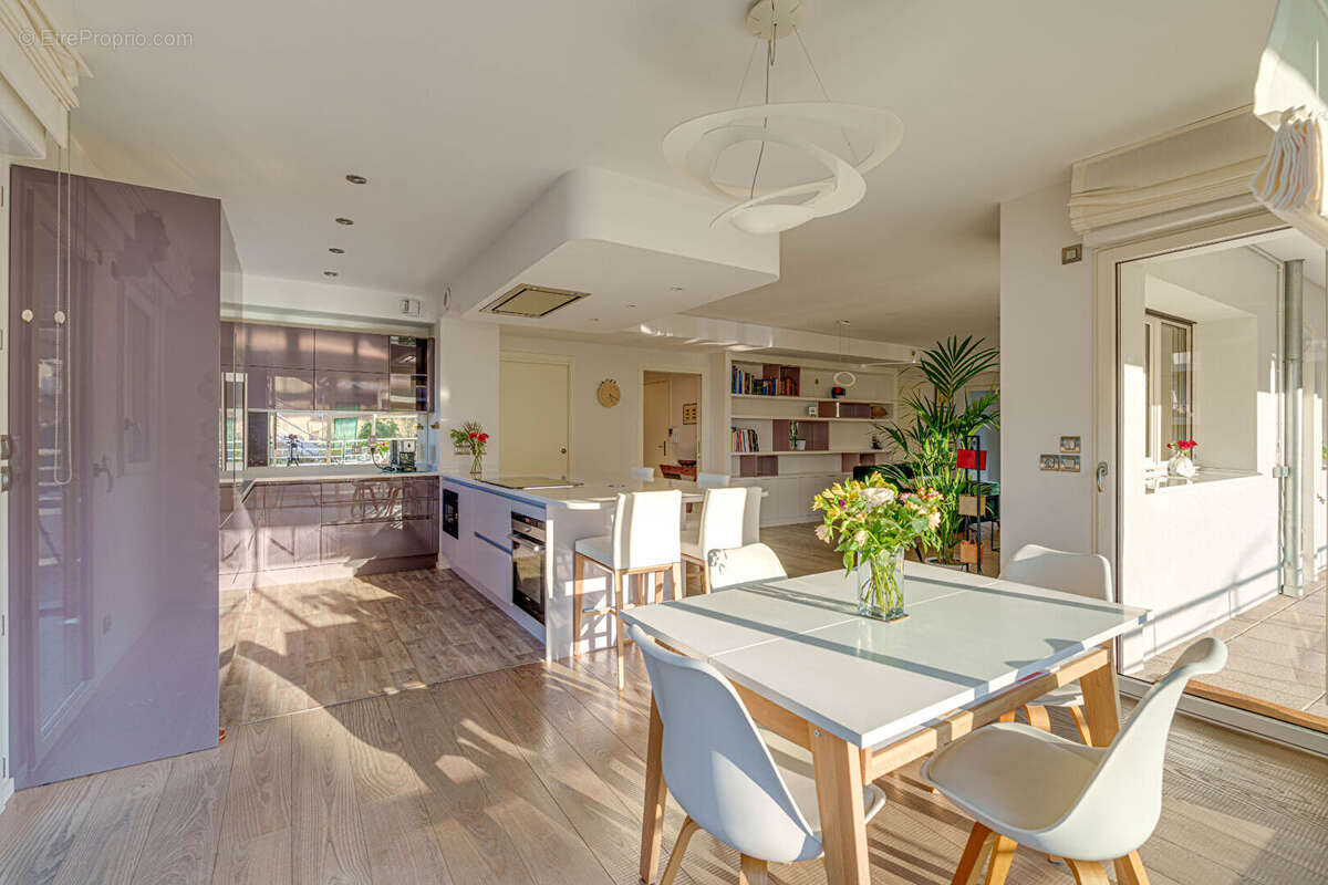 Appartement Evian Les Bains 3 pièces de 105,68m² proche centre-ville et embarcadère - photo 6