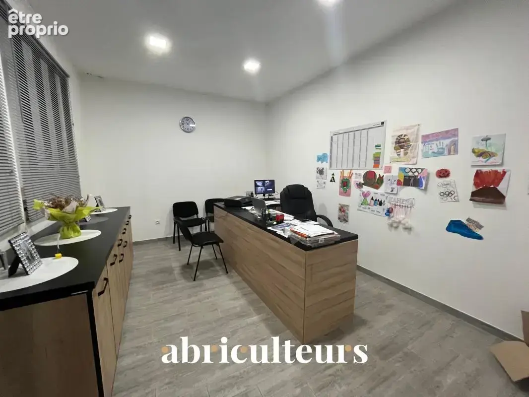 Bureaux dans Local industriel à Châteaudun (28200) - photo 3