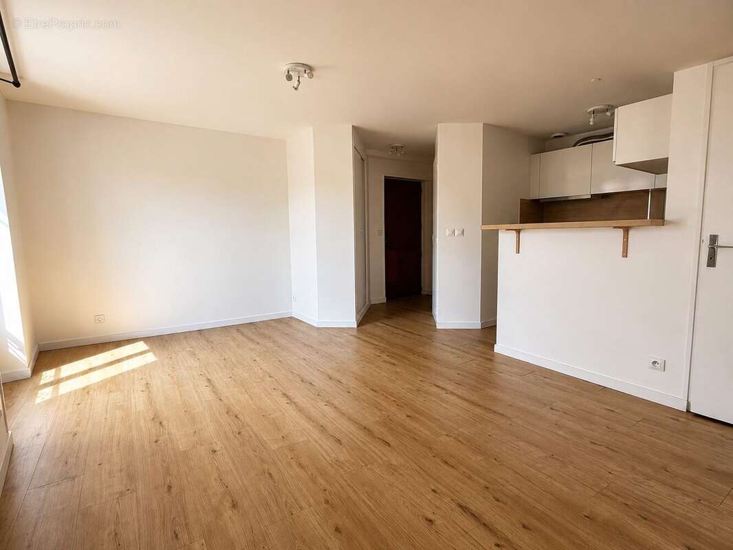 Appartement 41 m² à Chevreuse  - photo 2