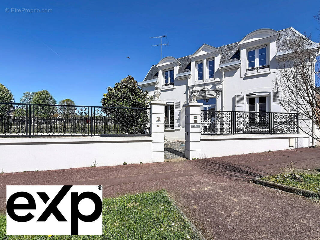 Maison à PACY-SUR-EURE