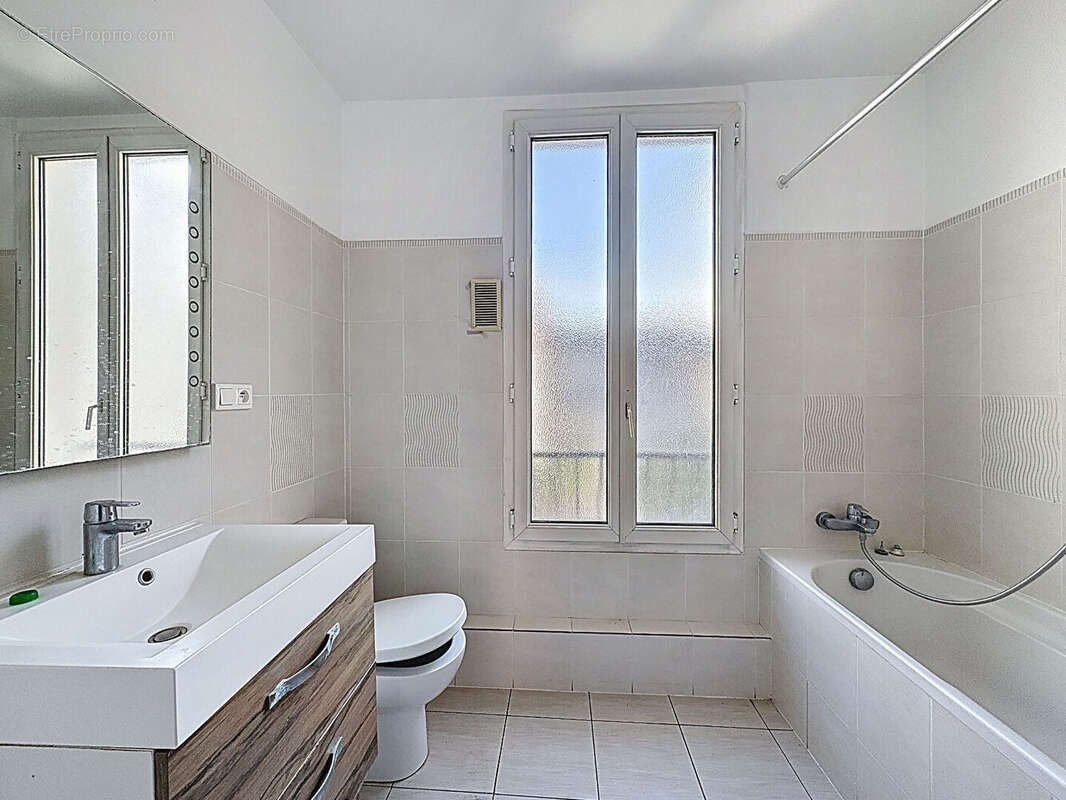 Appartement à SURESNES