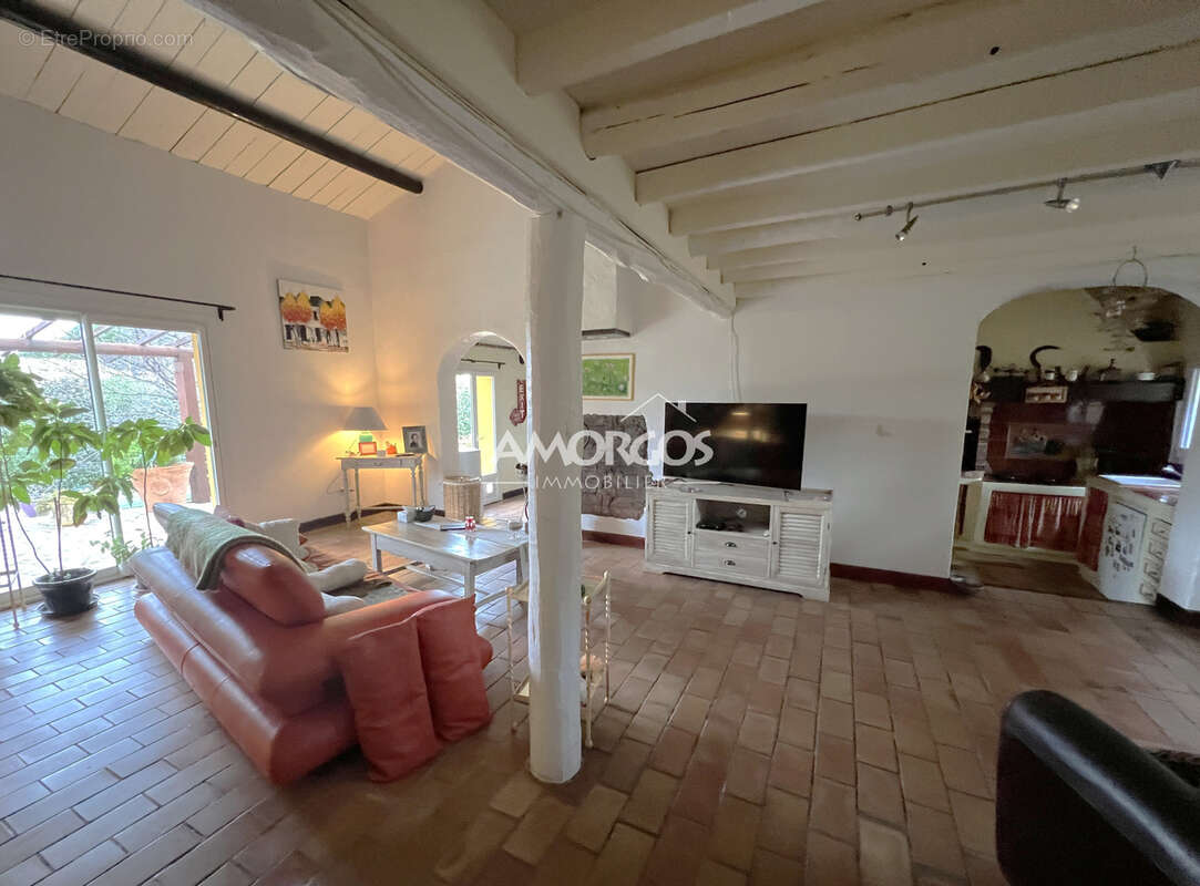 Maison à LE CASTELLET