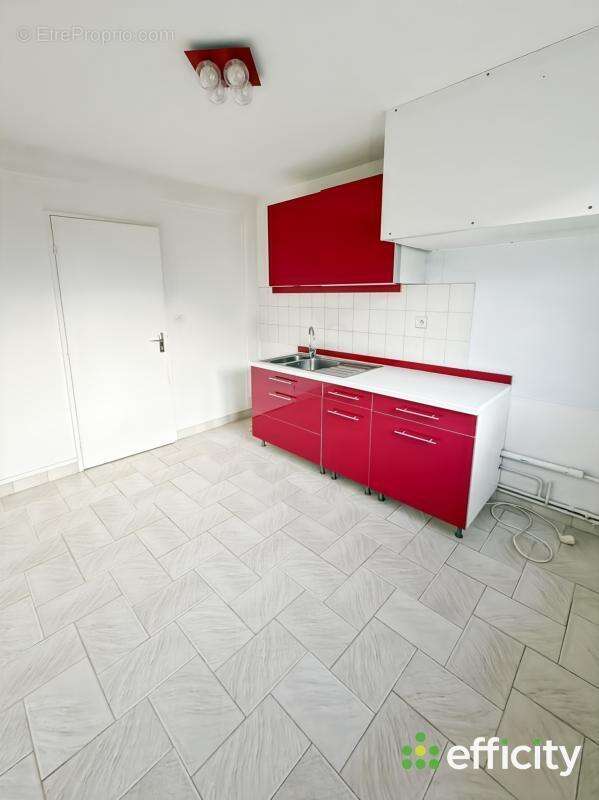 Appartement à MIRIBEL