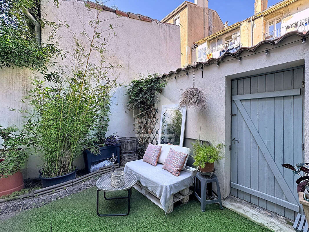 Appartement à MARSEILLE-6E